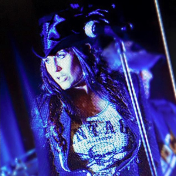 Meet your Posher, Hanna - Picture 2 of 5